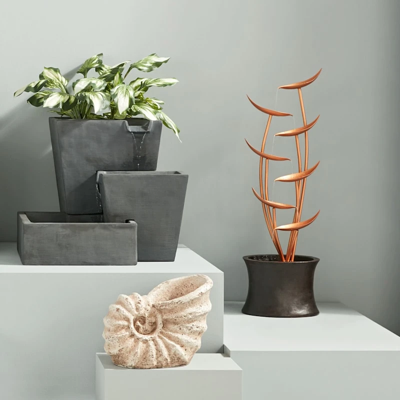 Antique Resin Conch Garden Fountain