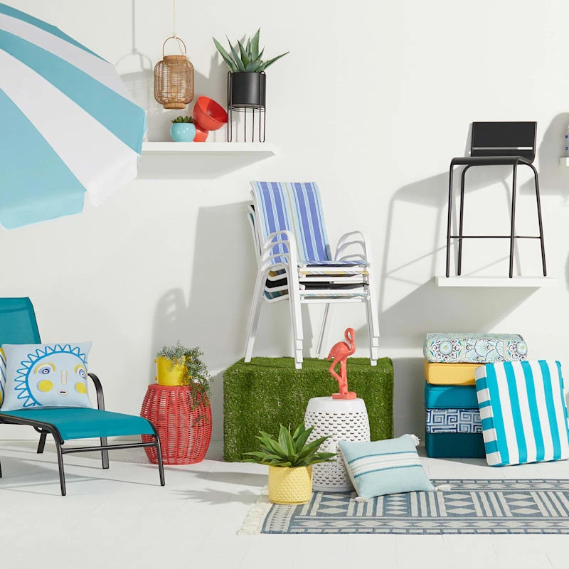 Grace Mitchell White Scalloped Ceramic Garden Stool, 18" - Image 2